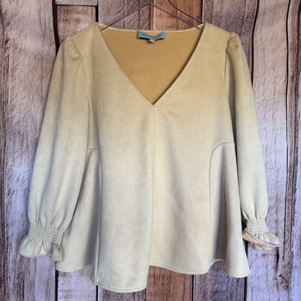 Tuckernuck Easton Blouse Faux Suede Quiet Luxury Old‎ Money Bone Neutrals Medium